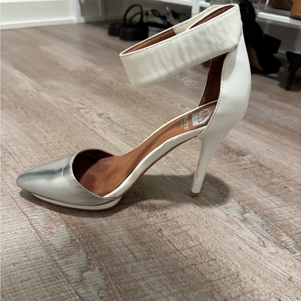 Crown Vintage White and Silver Heels, Size 8.5